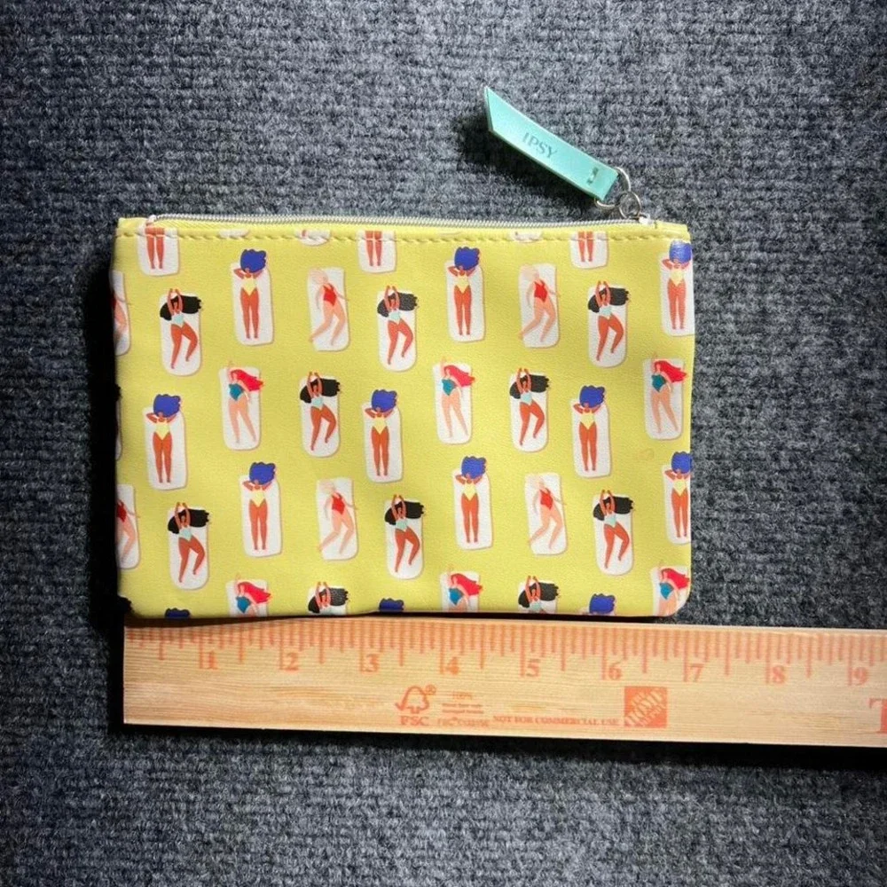 Ipsy Yellow‎ Pool Float Lounging Women Makeup Bag Zipper Pouch Travel Case